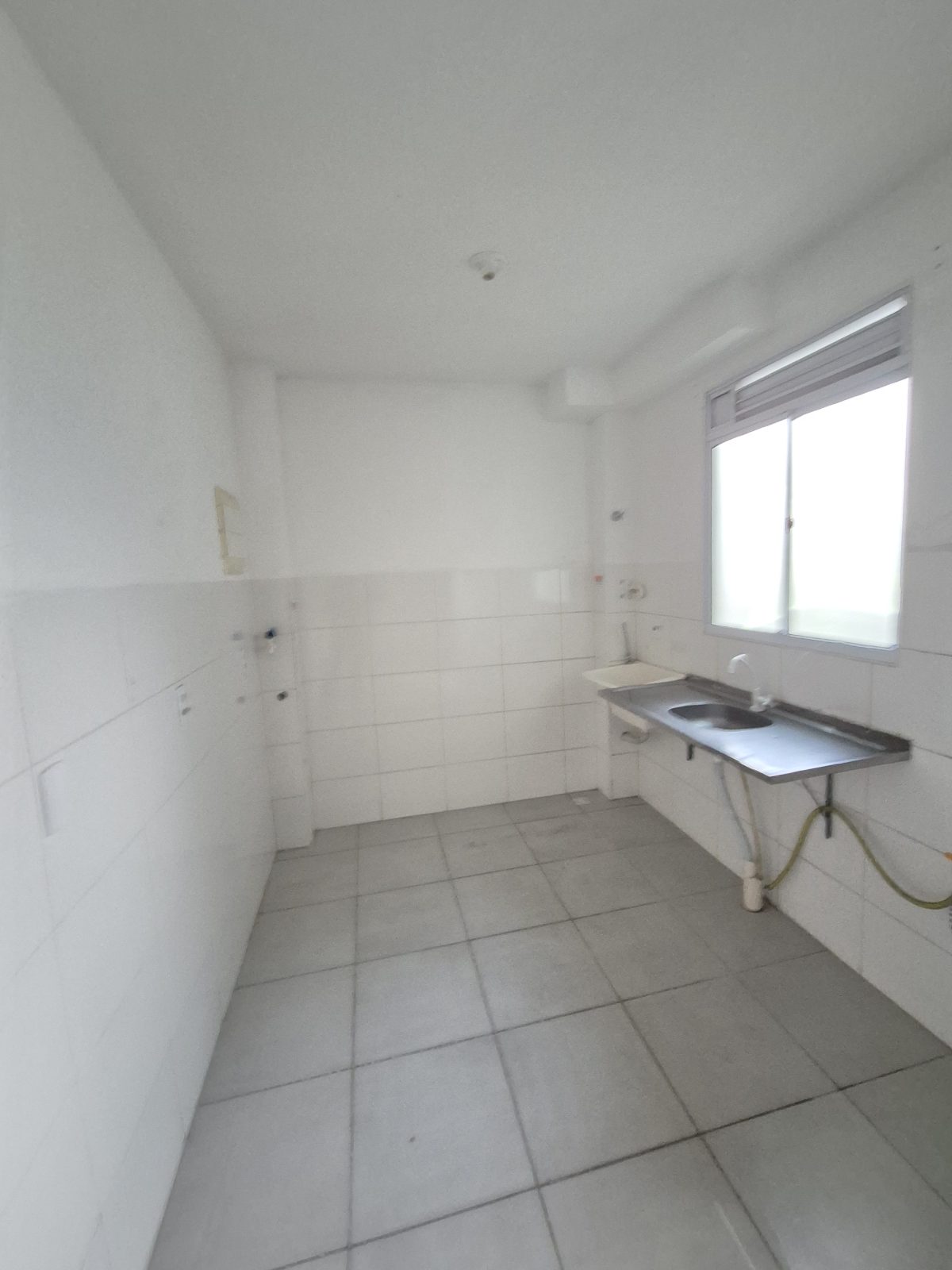 Apê de 2 Dormitórios na Restinga — foto 2