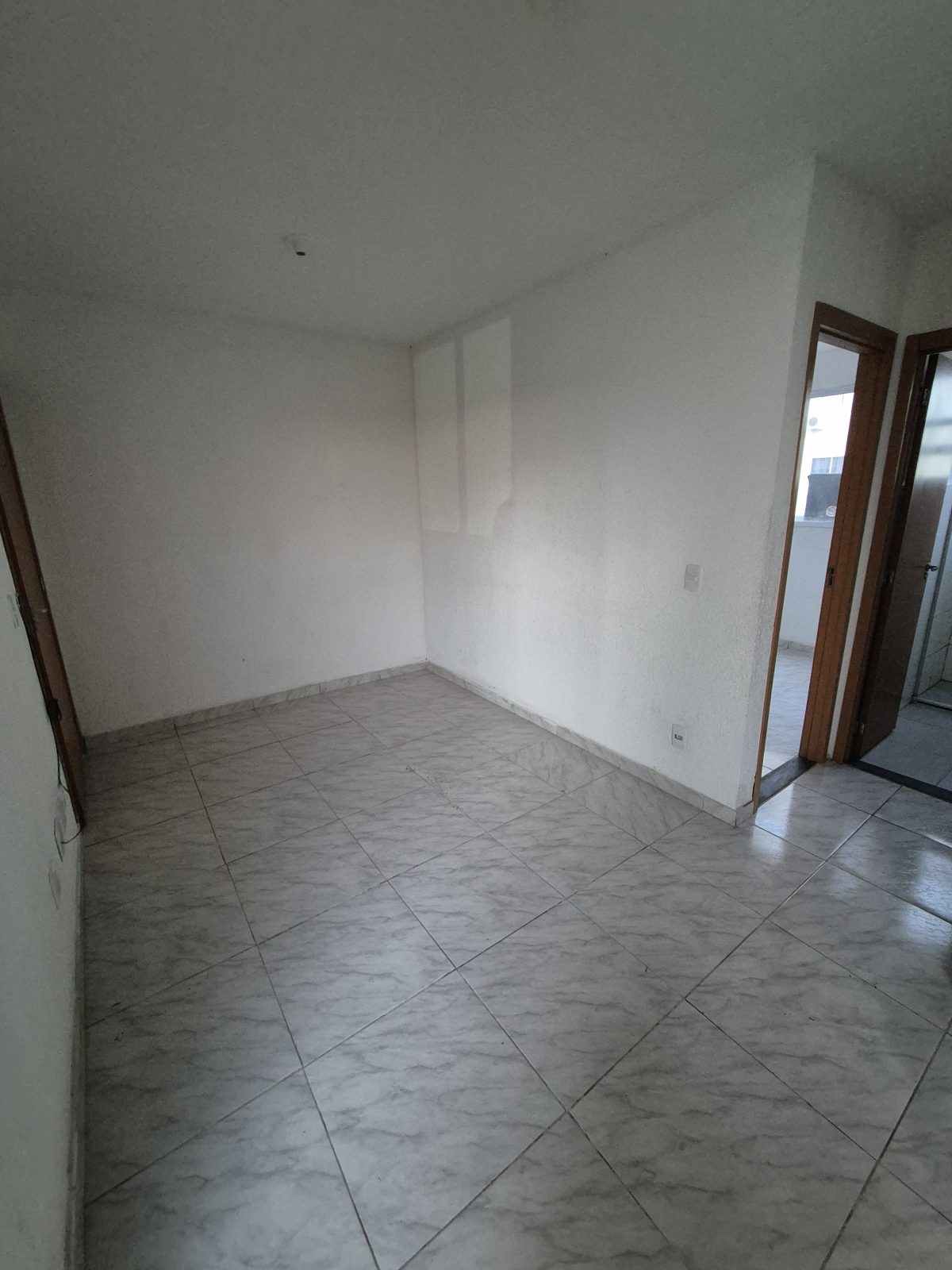 Apê de 2 Dormitórios na Restinga — foto 8