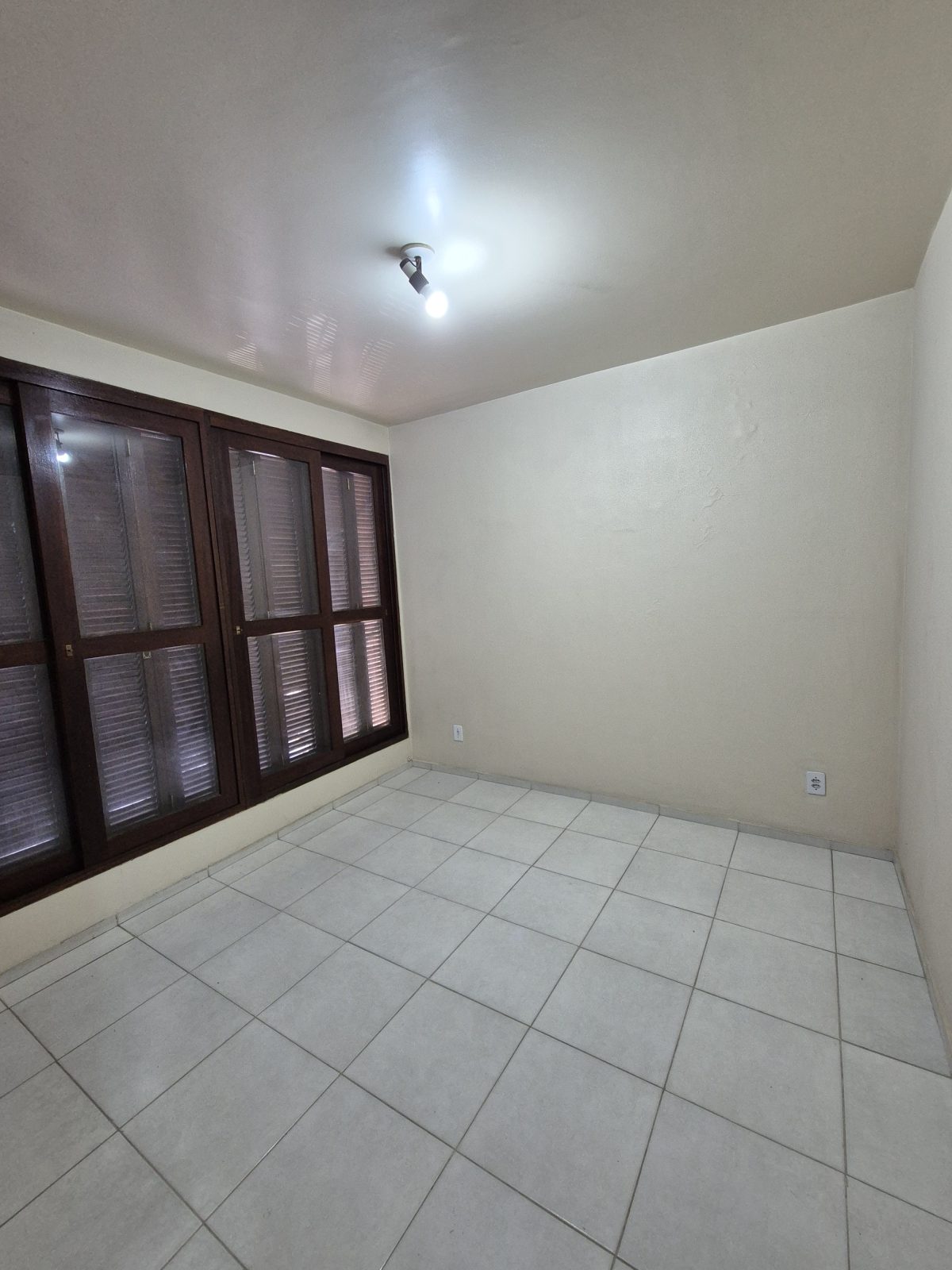 Aluguel - Bairro Cristal 1 Dormitorio